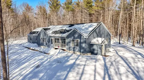 79 Lancaster Road Pittston ME 04345
