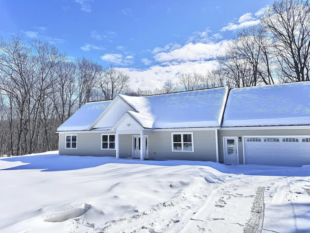 12 Hardwood Lane Oakland ME 04963