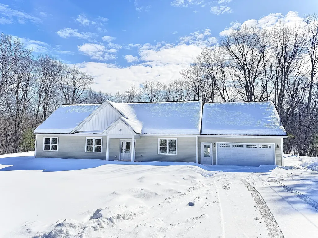 12 Hardwood Lane Oakland ME 04963