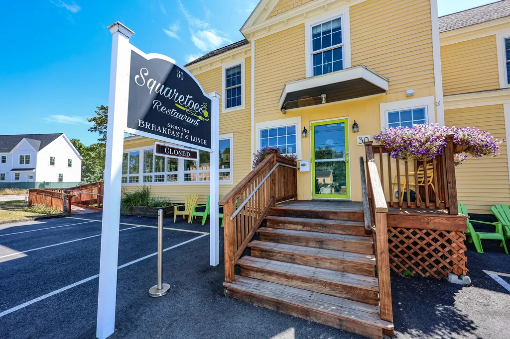 30 York Street Kennebunk ME 04043