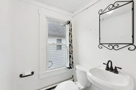 12 Greenville Street Hallowell ME 04347