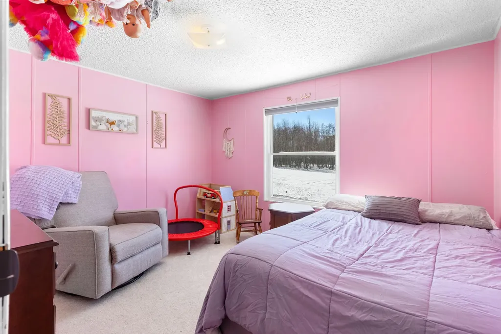 24 Lake View Terrace Rockland ME 04841