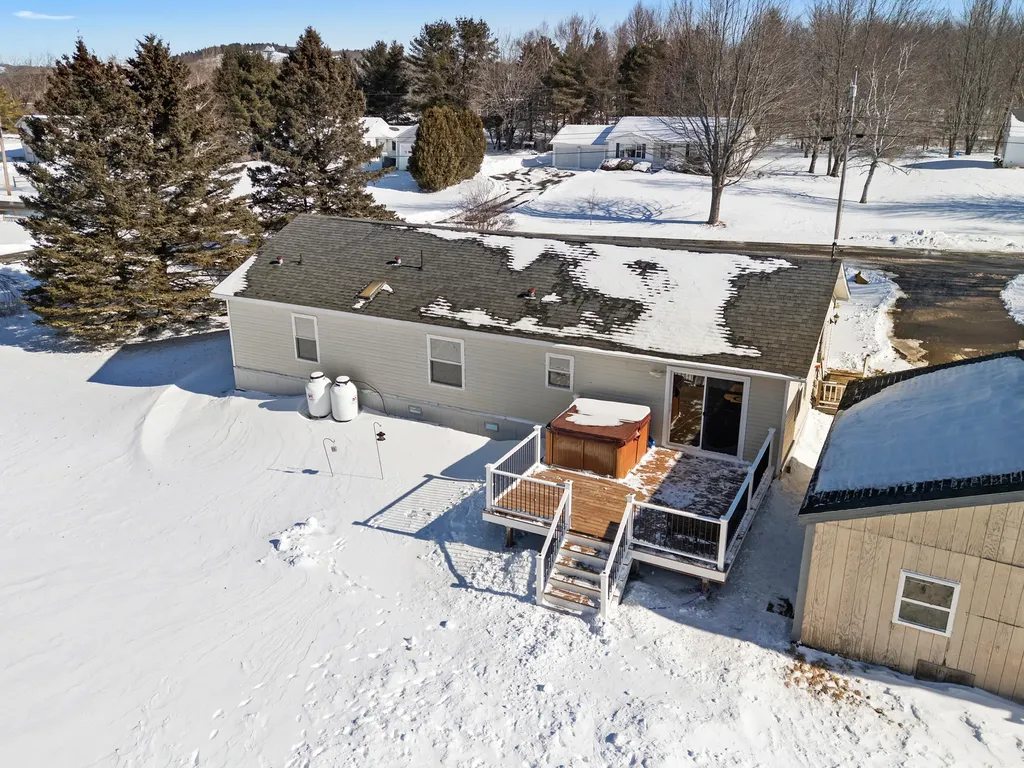 24 Lake View Terrace Rockland ME 04841