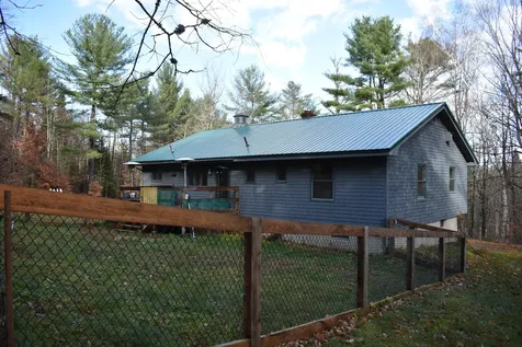 39 S Road Lee ME 04455