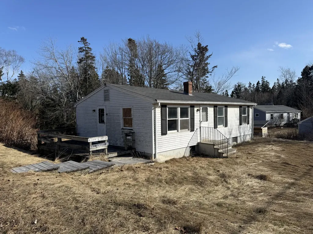 111 N Main Street Stonington ME 04681