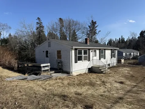 111 N Main Street Stonington ME 04681