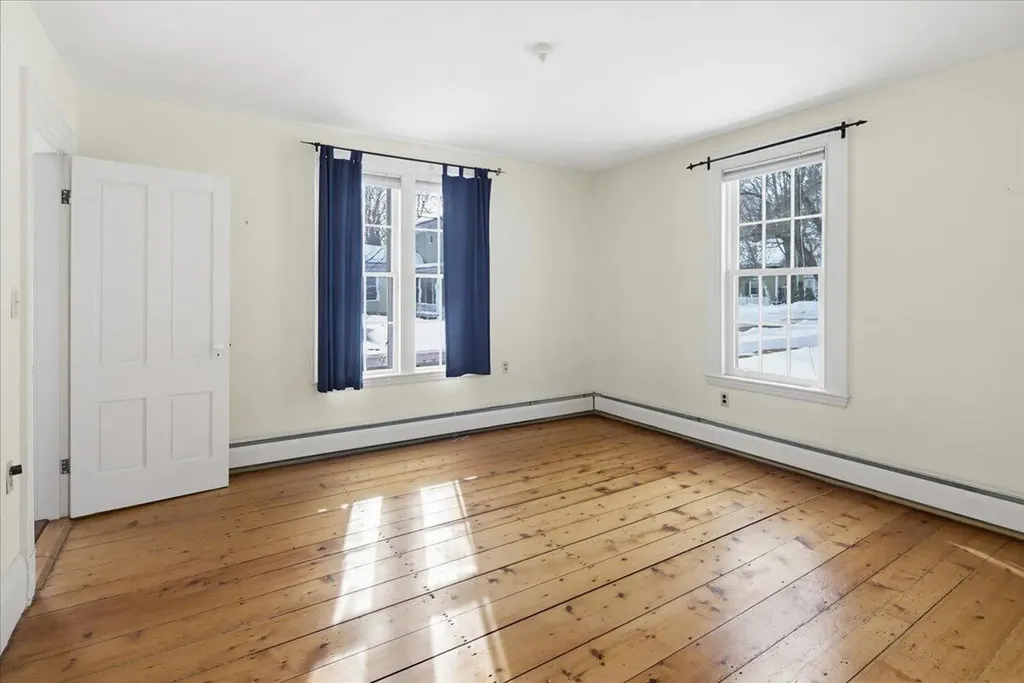 15 Green Street Gorham ME 04038