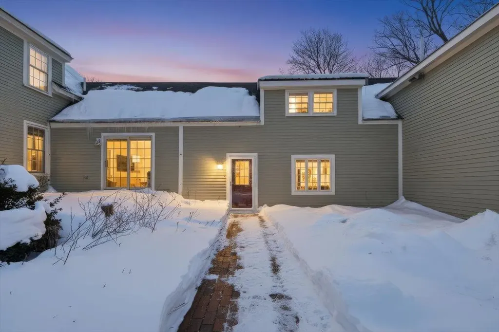 15 Green Street Gorham ME 04038