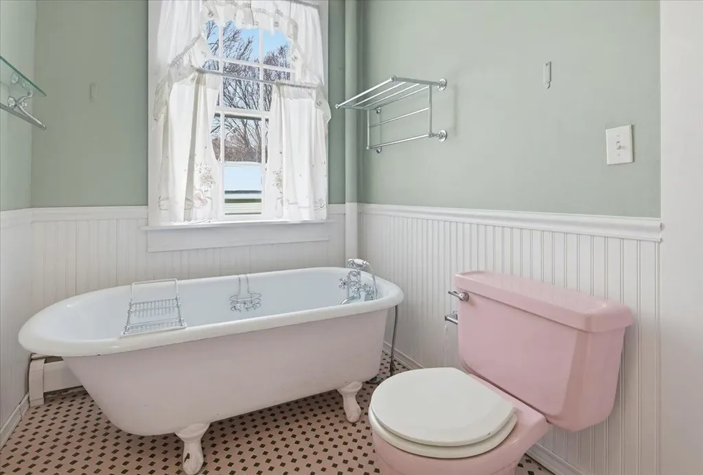 15 Green Street Gorham ME 04038