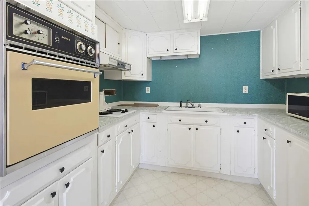 15 Green Street Gorham ME 04038