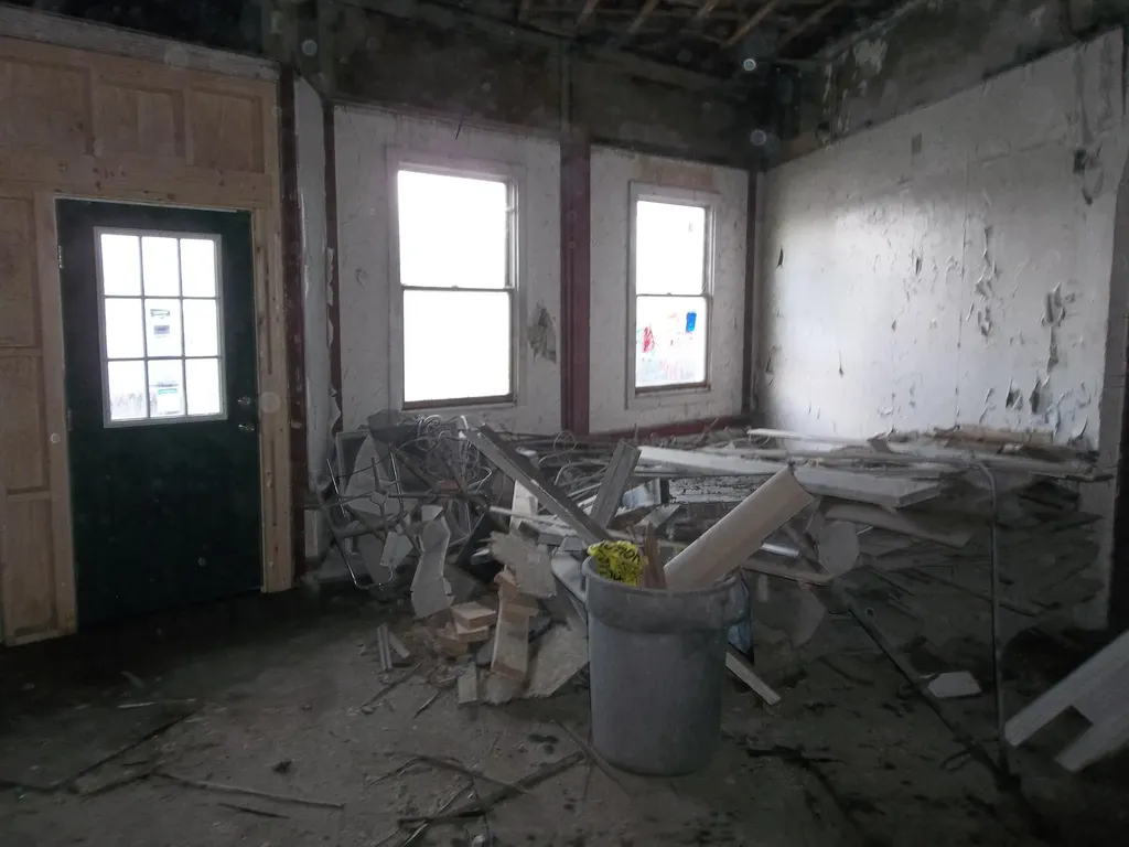 393 Main Street Calais ME 04619