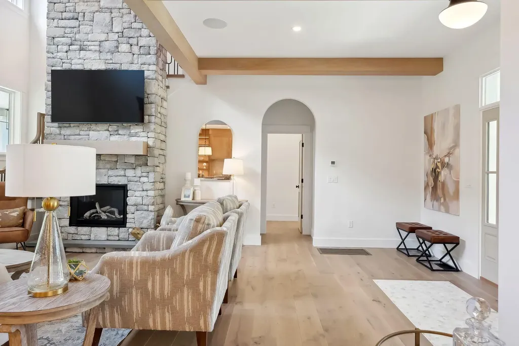353 Pool Street Biddeford ME 04005