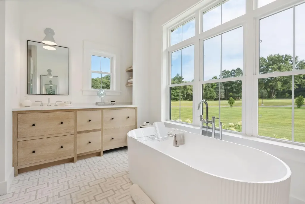 353 Pool Street Biddeford ME 04005