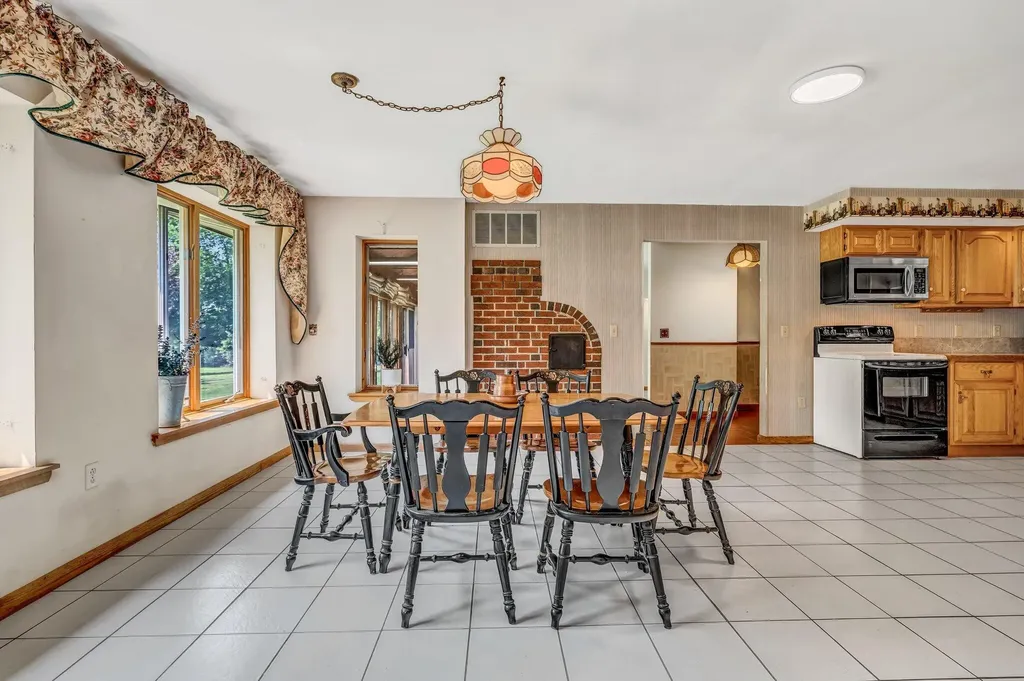428 Bean Road Mount Vernon ME 04352