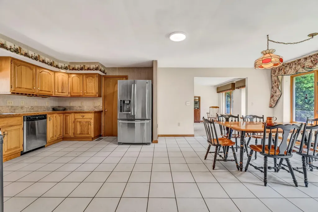 428 Bean Road Mount Vernon ME 04352