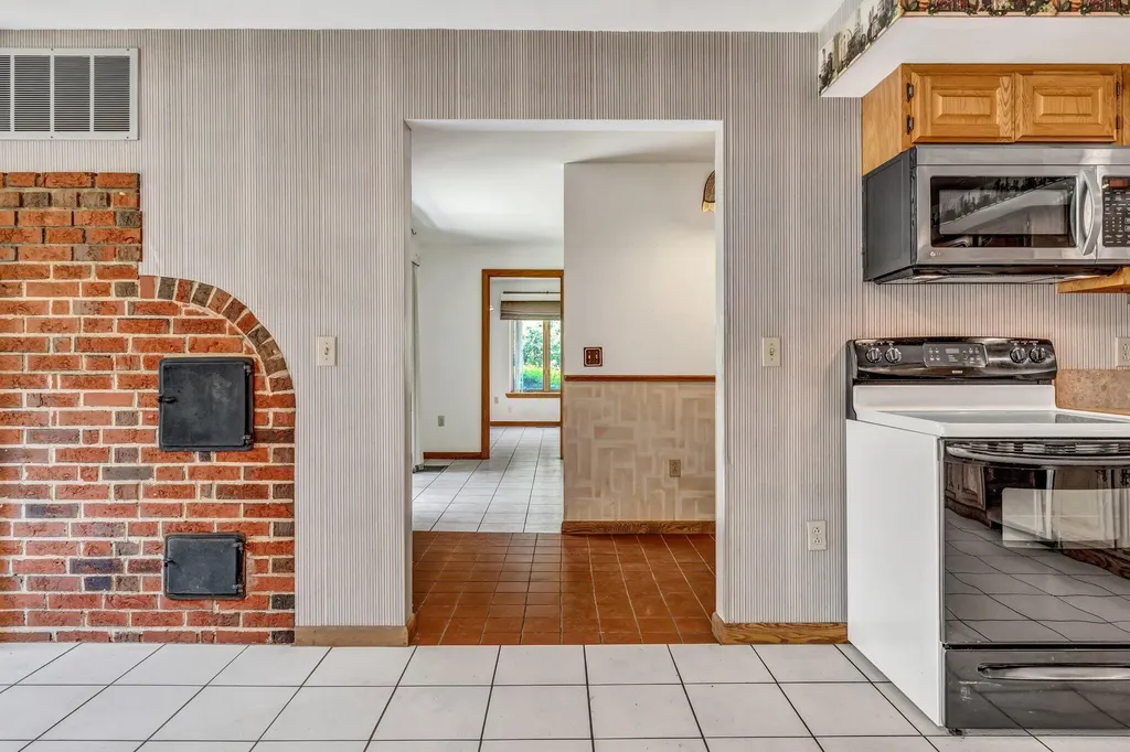 428 Bean Road Mount Vernon ME 04352