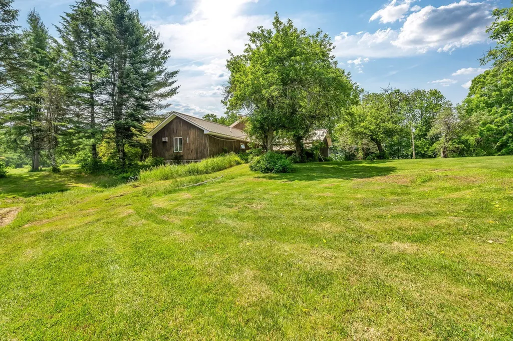 428 Bean Road Mount Vernon ME 04352
