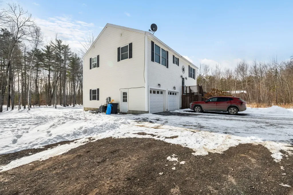 115 Canterbury Road Brewer ME 04412