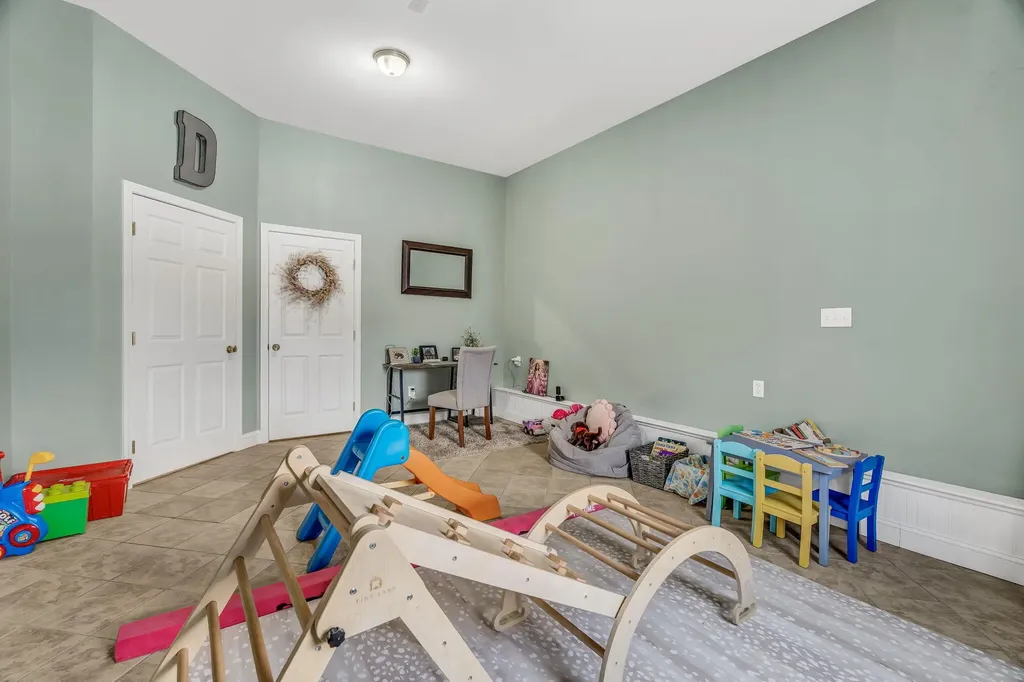 115 Canterbury Road Brewer ME 04412
