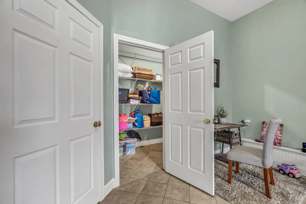 115 Canterbury Road Brewer ME 04412