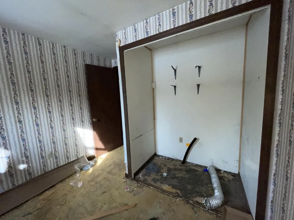 22 Robins Way Turner ME 04282