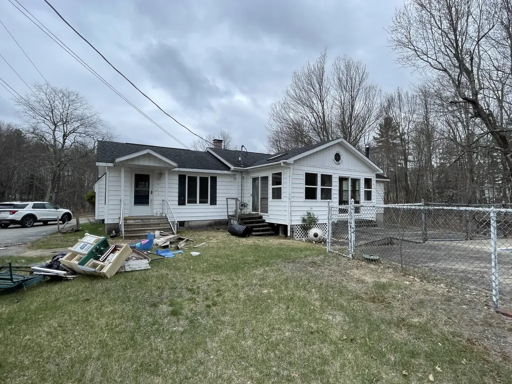 22 Robins Way Turner ME 04282
