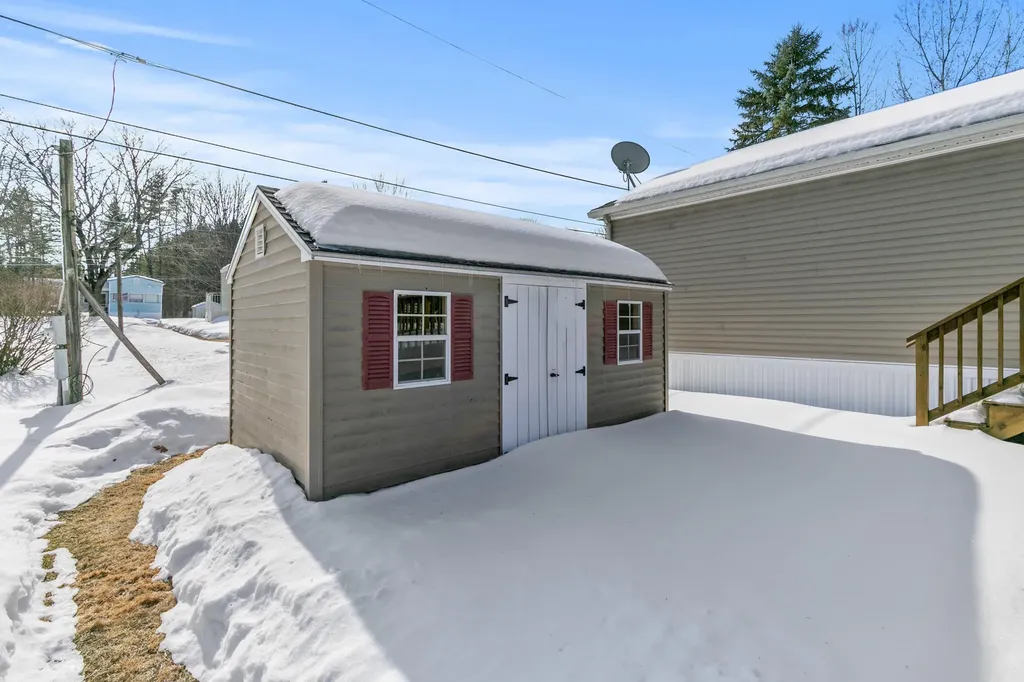 14 Patio Park Lane Gorham ME 04038