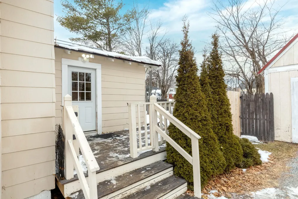 57 Allen Street Bangor ME 04401