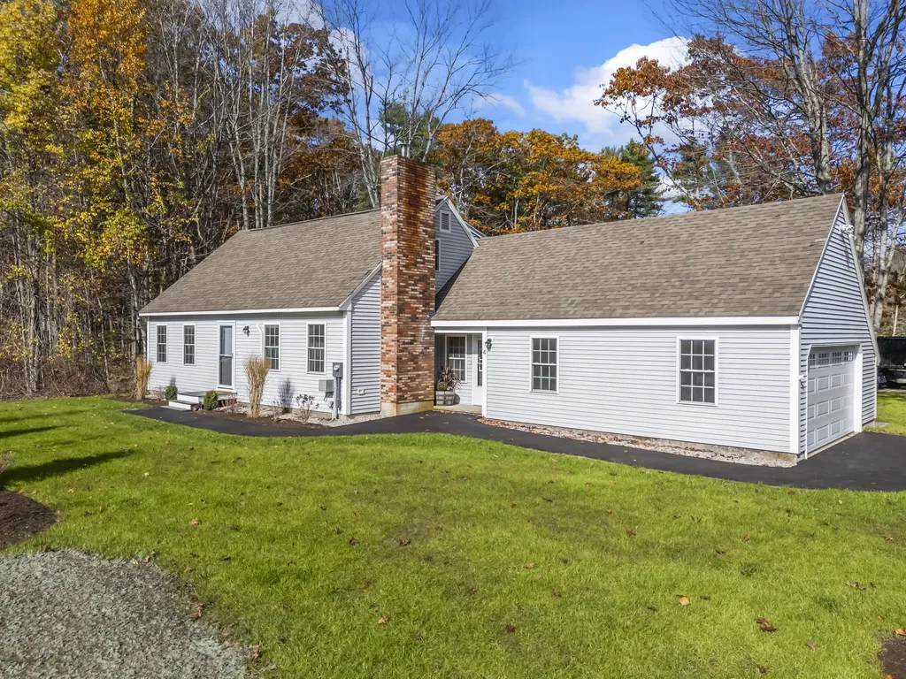 4 Cider Mill Lane Kennebunk ME 04043