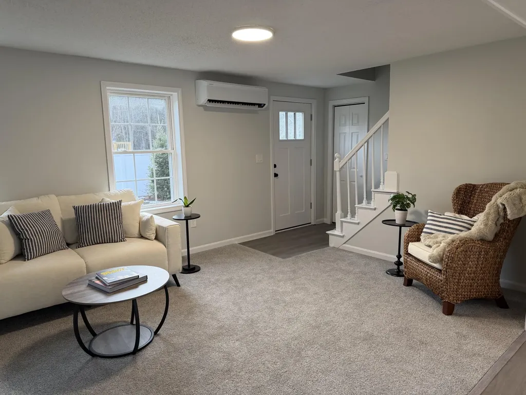 4 Cider Mill Lane Kennebunk ME 04043