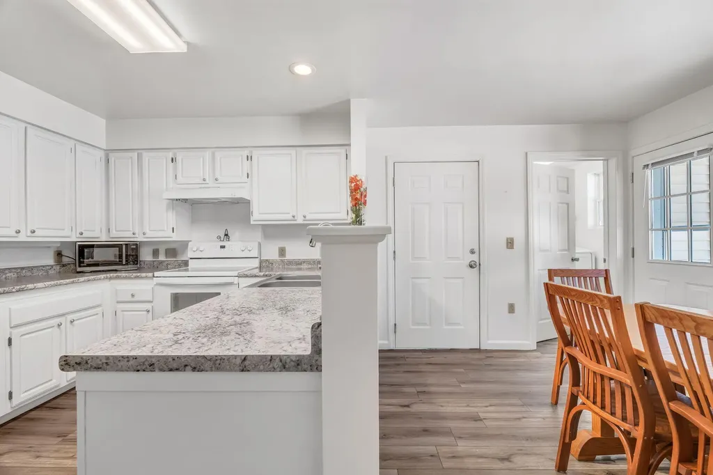 14 Hornet Street Brunswick ME 04011