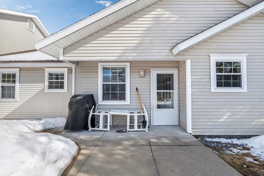 14 Hornet Street Brunswick ME 04011