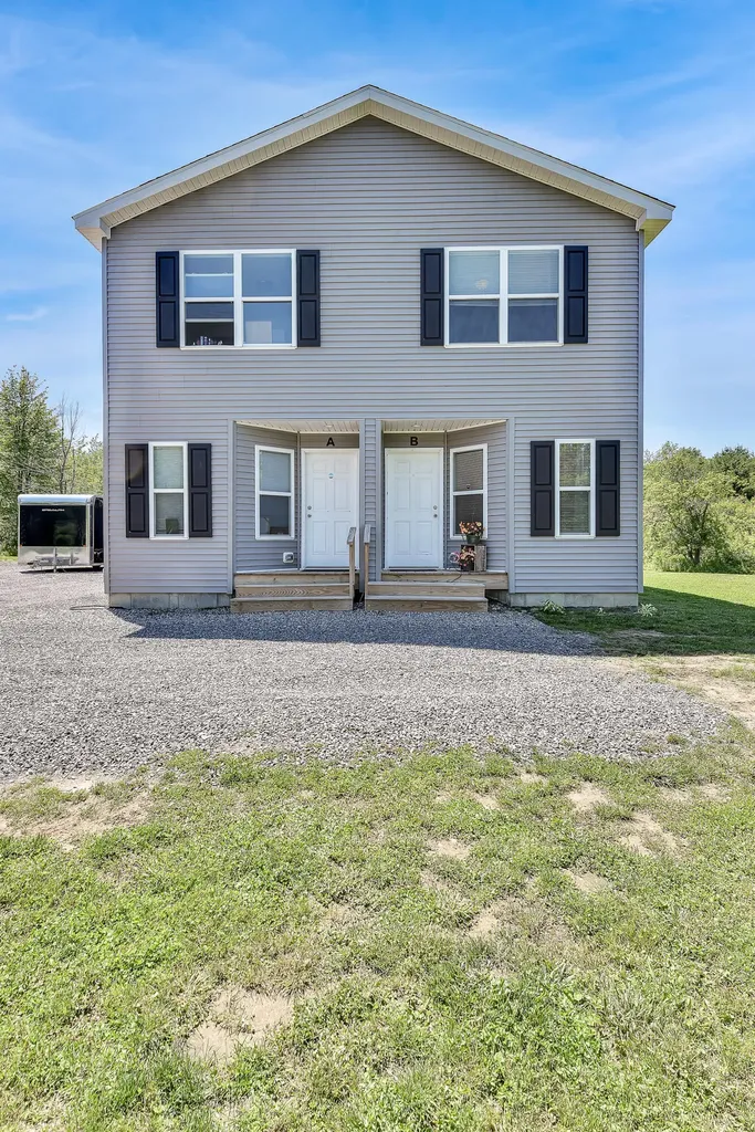 401 E Pittston Road Pittston ME 04345