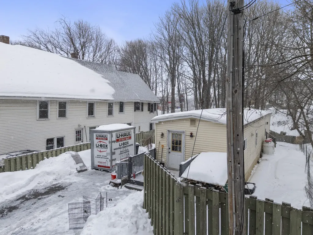 3 Cross Street Augusta ME 04330