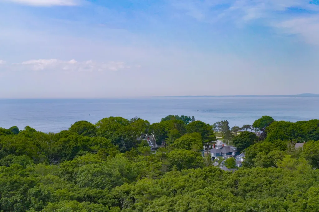 2A Ivy Lane Kennebunkport ME 04046