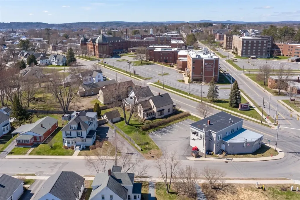 347 Sabattus Street Lewiston ME 04240