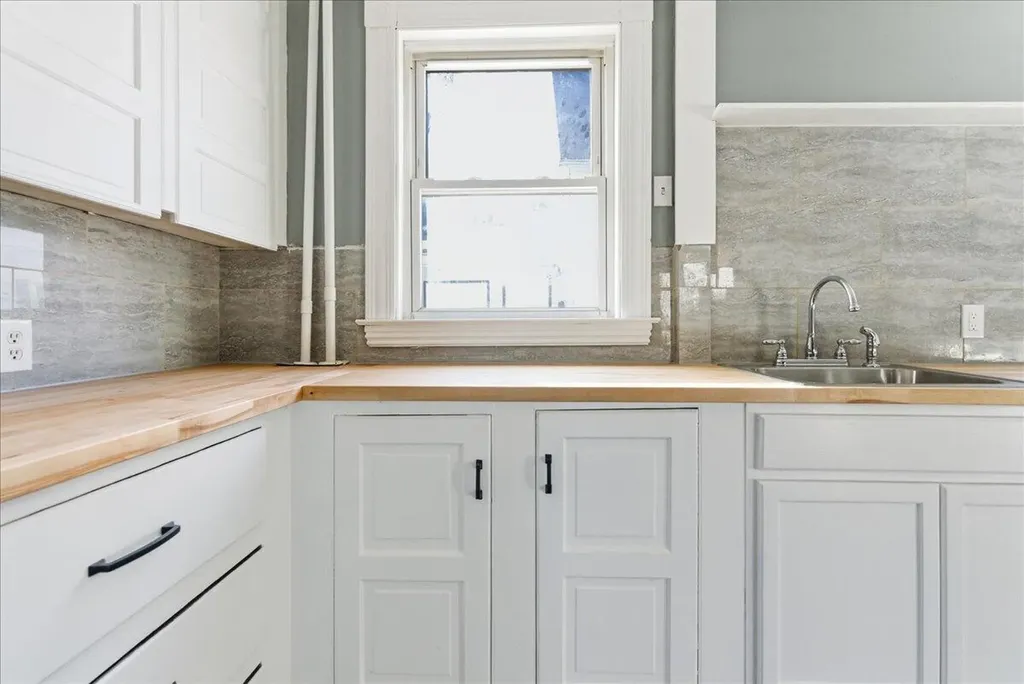 347 Sabattus Street Lewiston ME 04240