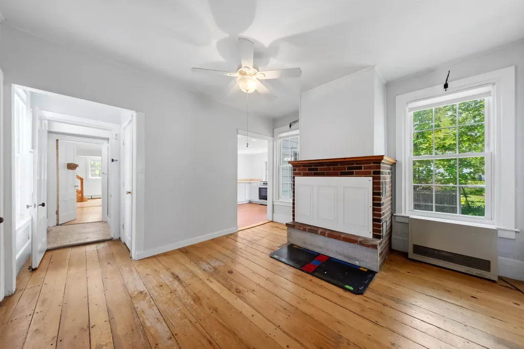 20 Chestnut Street Rockland ME 04841