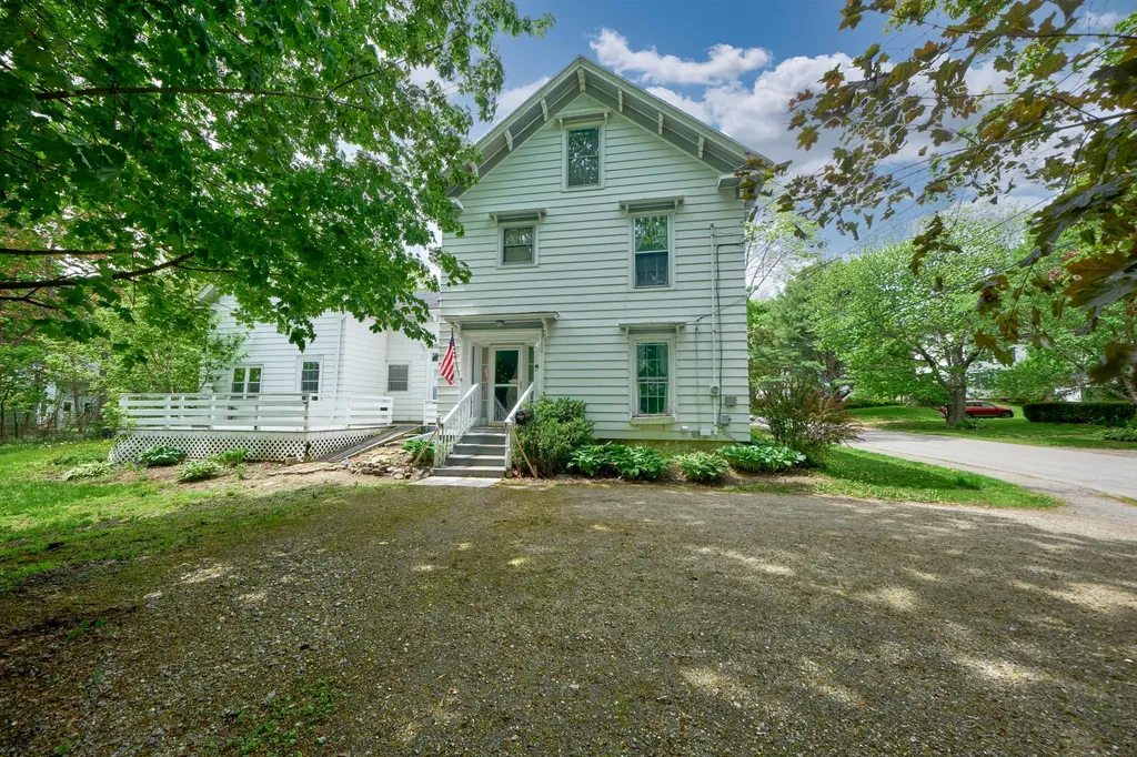 20 Chestnut Street Rockland ME 04841