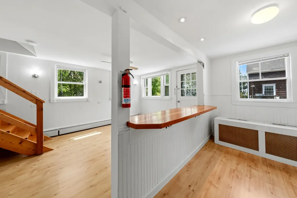 20 Chestnut Street Rockland ME 04841