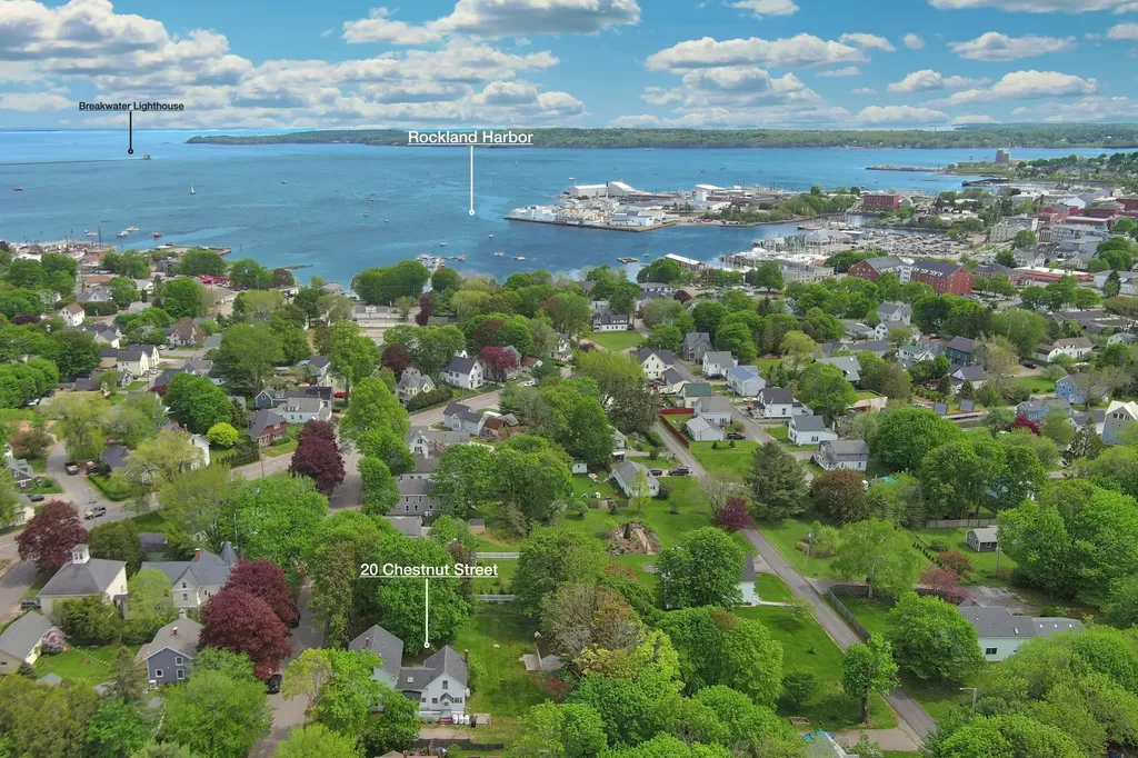 20 Chestnut Street Rockland ME 04841