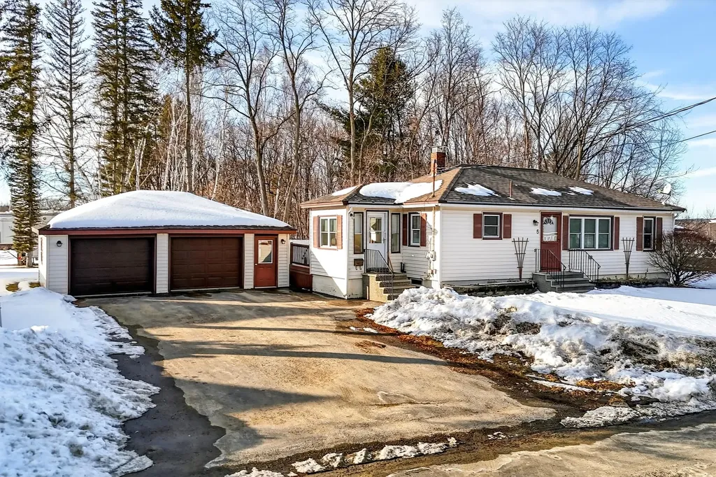 5 Lucille Street Winslow ME 04901