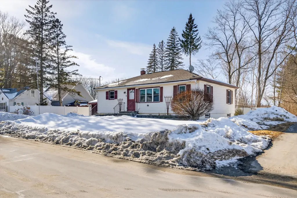 5 Lucille Street Winslow ME 04901