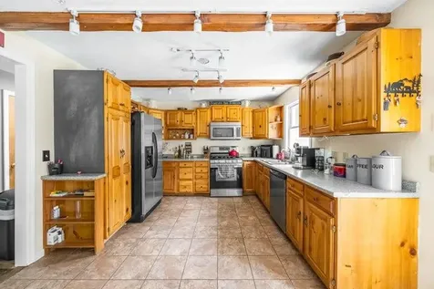 8 Hammond Lane Searsport ME 04974