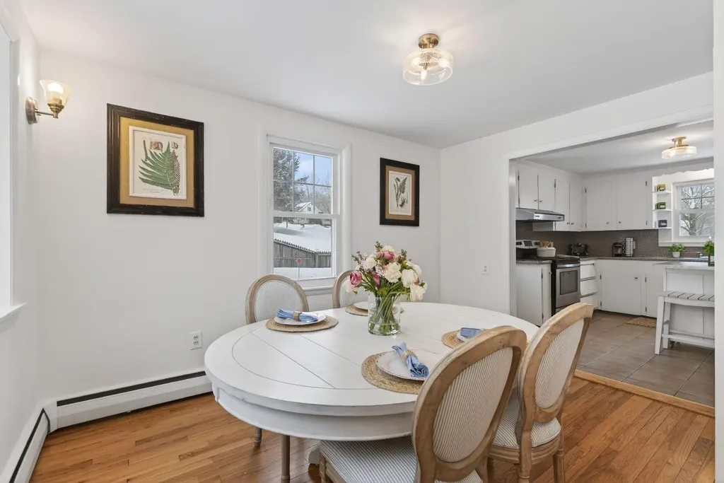 15 Hamlin Road Falmouth ME 04105