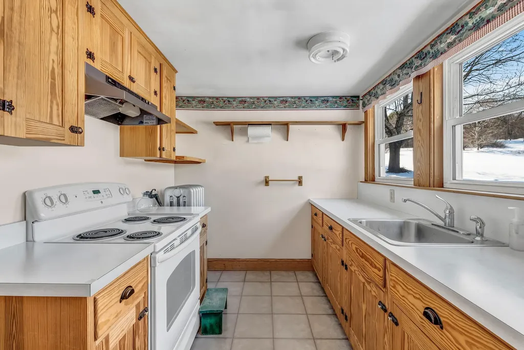710 Summer Street Auburn ME 04210