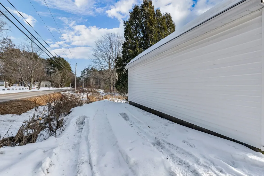 710 Summer Street Auburn ME 04210