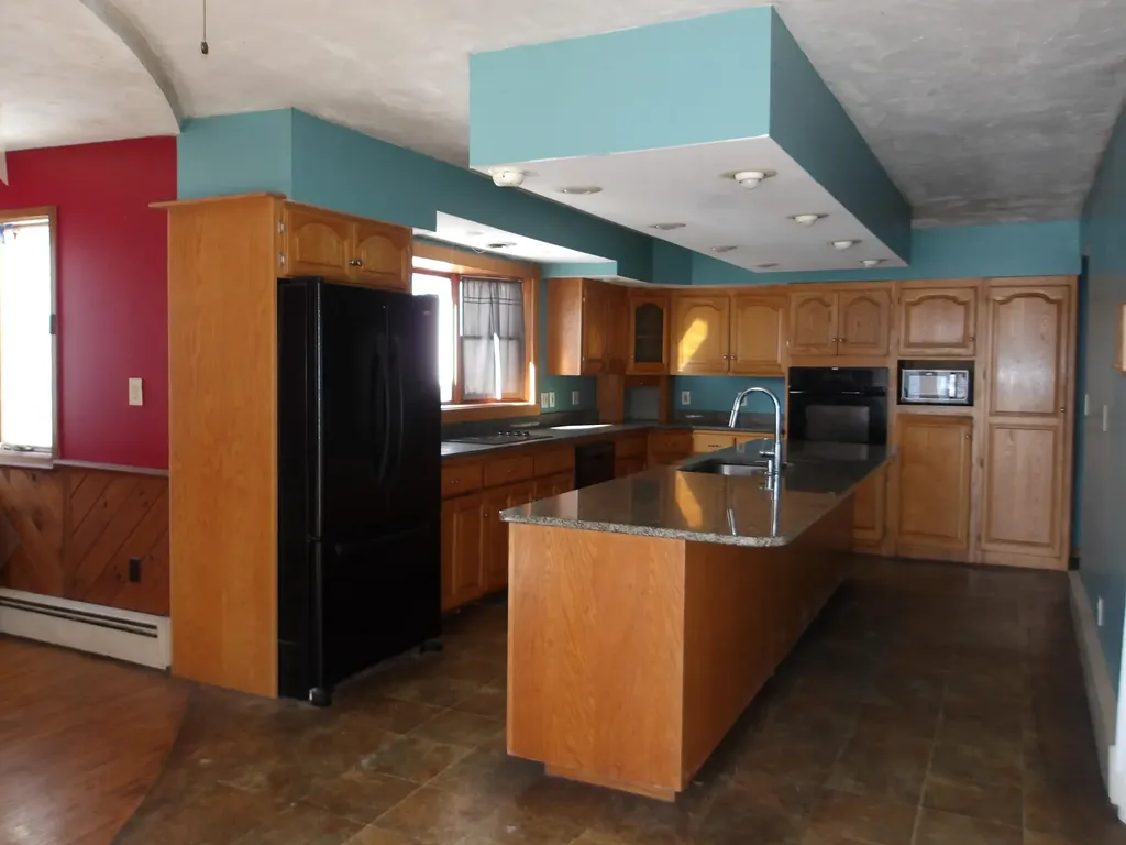 15 Garfield Street Madison ME 04950