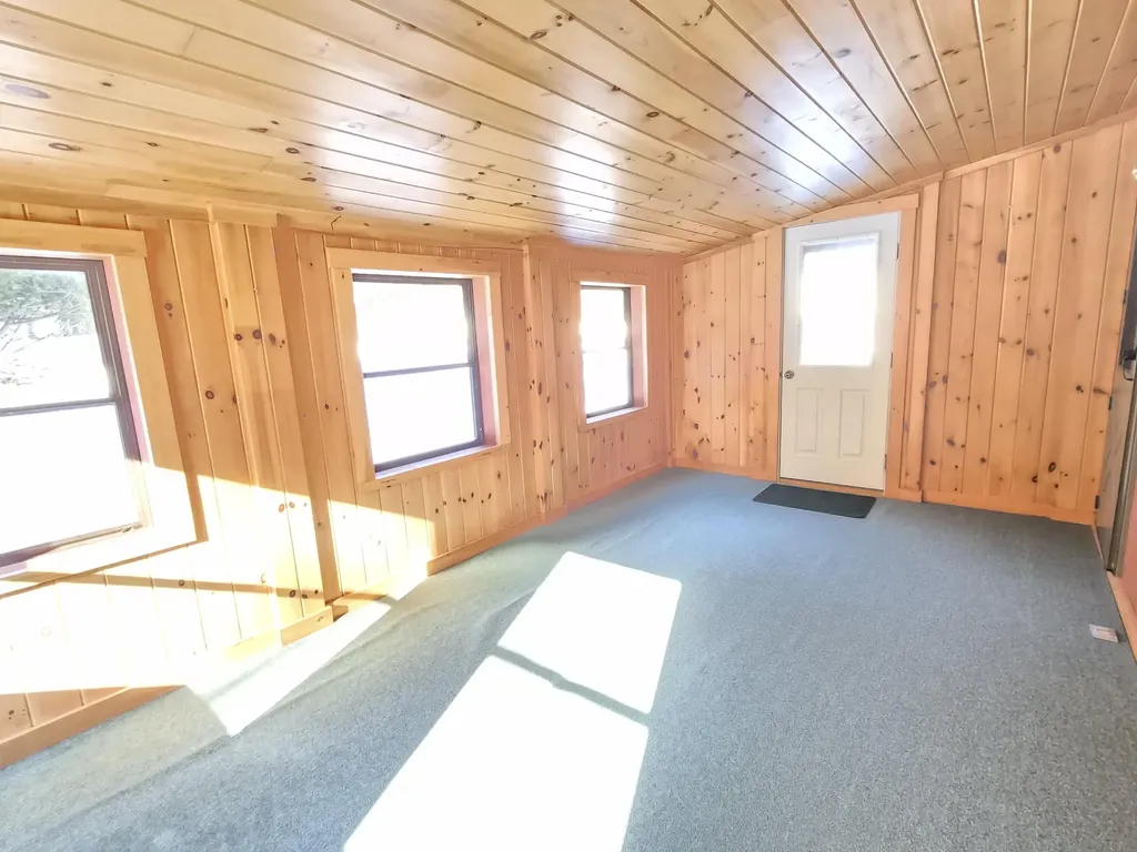 252 Maple Avenue Farmington ME 04938