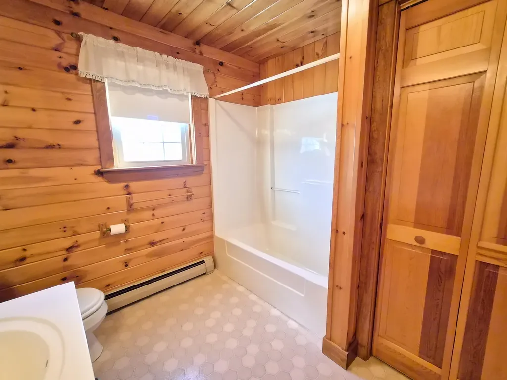 252 Maple Avenue Farmington ME 04938